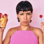 ¿Por qué experimentamos ansiedad por la comida? Descubre sus principales causas